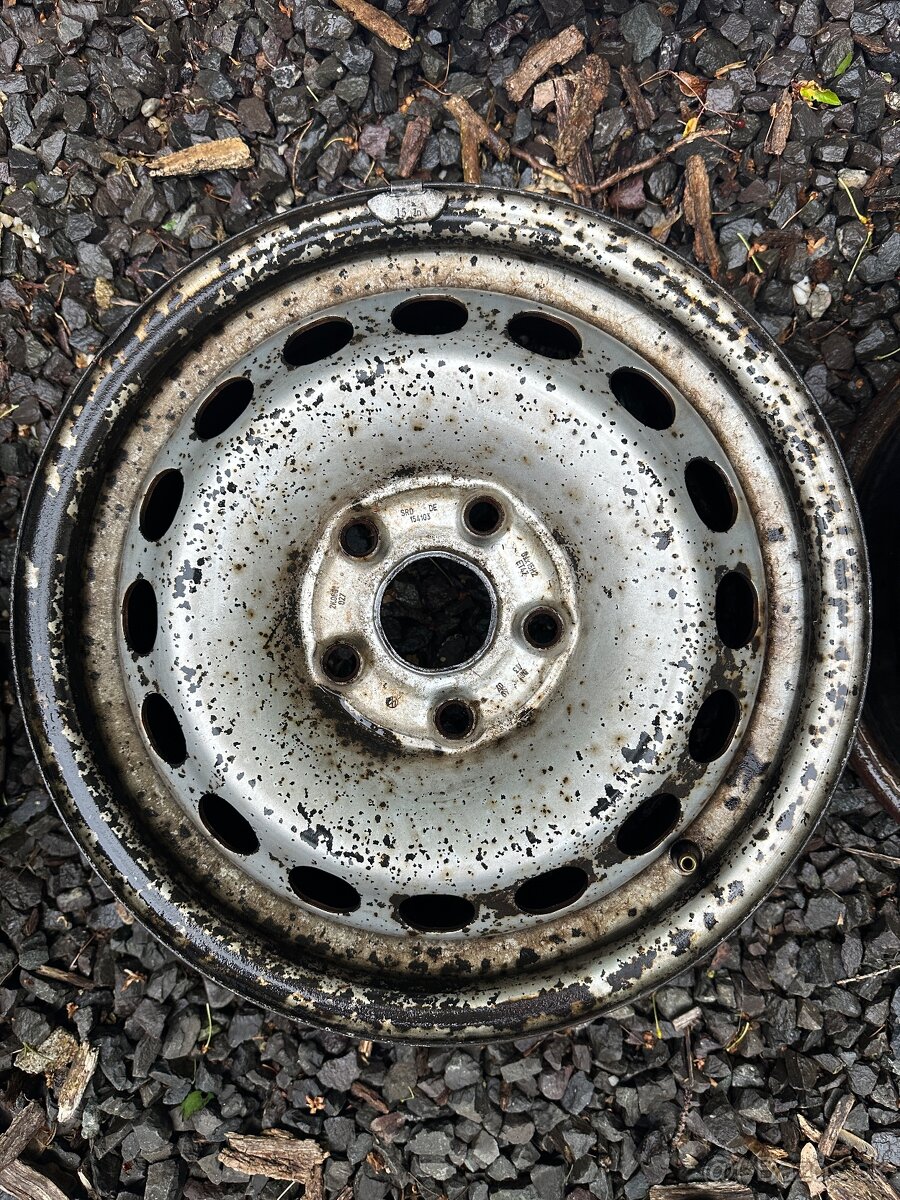 Plechove disky VW original R15 - 2