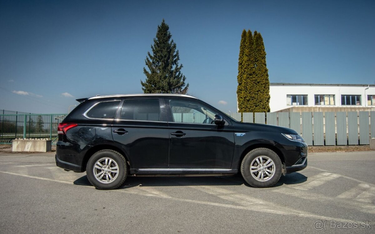 Mitsubishi Outlander PHEV 2.4 AWD - 2