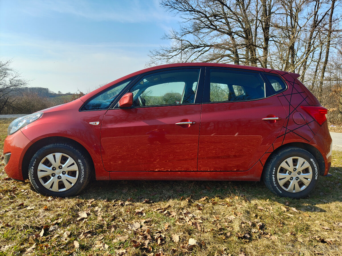 Hyundai IX20 1.6 benzín - 2