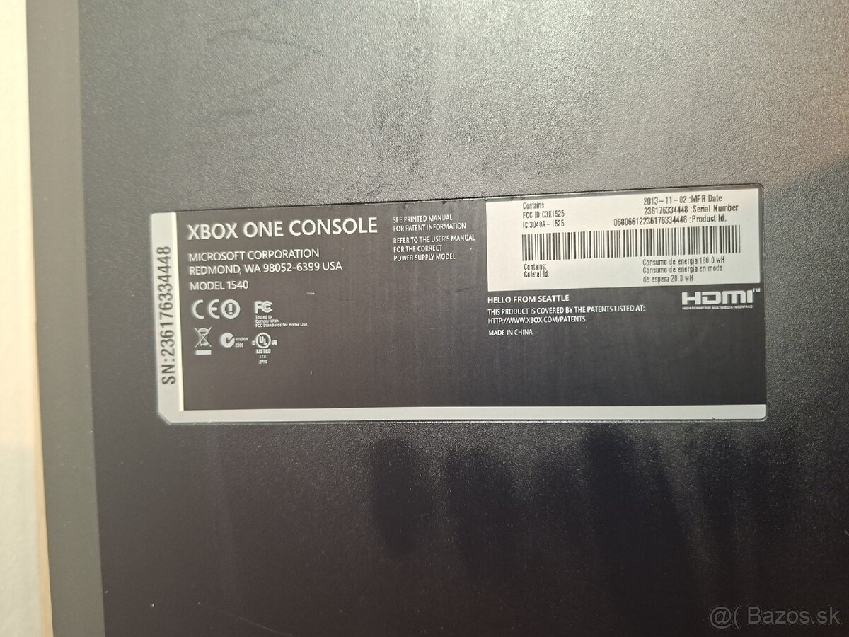 Xbox One + 2 ovládače + príslušenstvo 1540 - 2