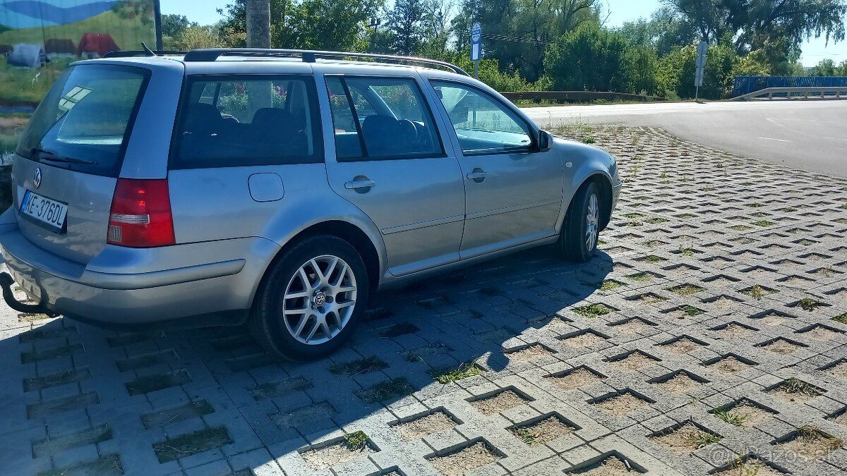Golf 4 - 2