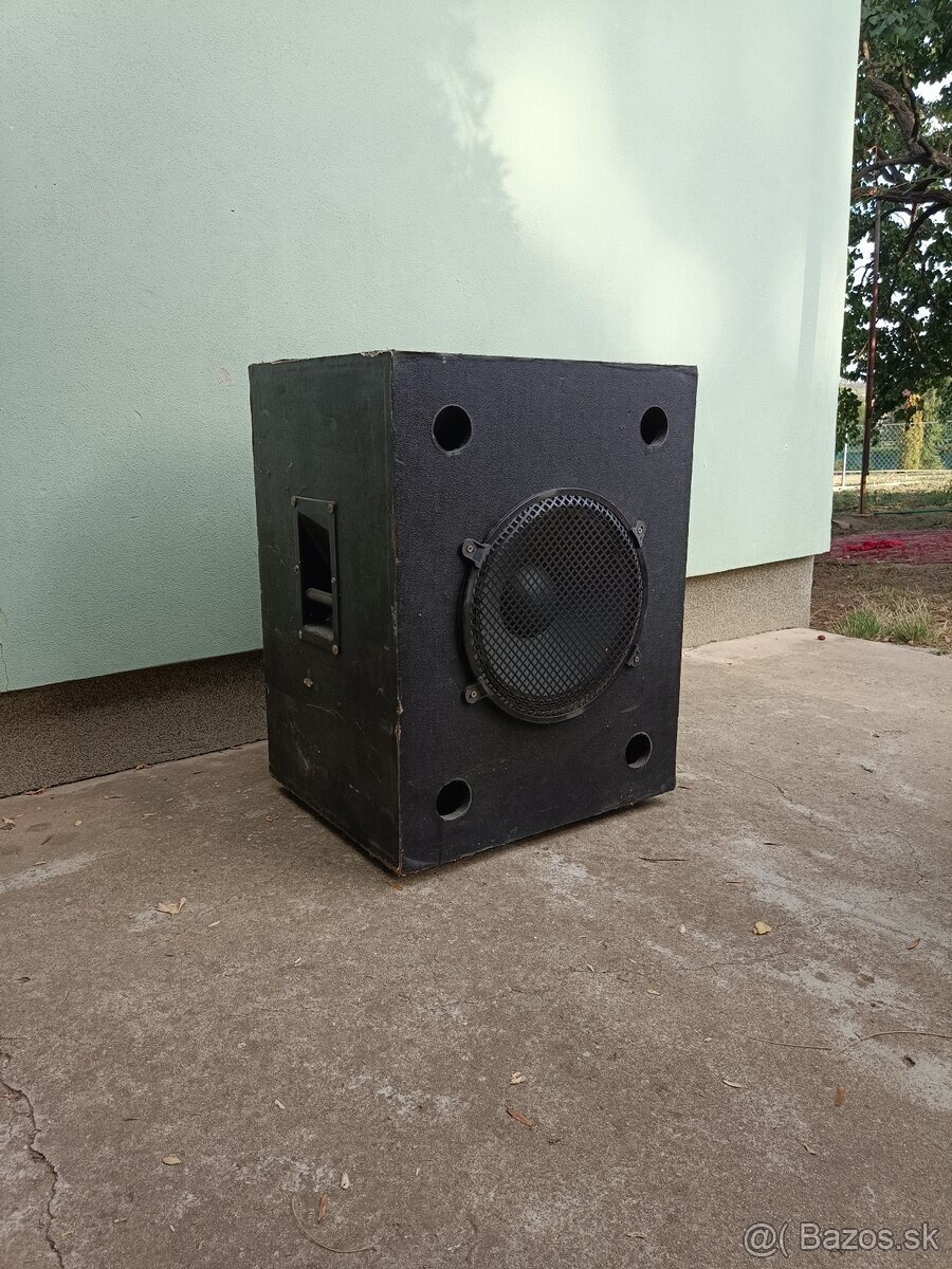 Pavey 15" bass bedňa 8ohm 150W - 2