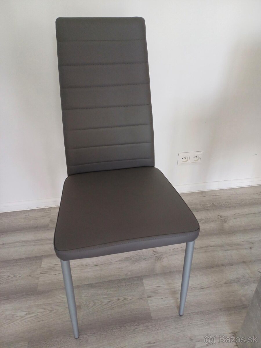 Obývacia stena, stôl, kuchynský stôl so stoličkami - 2