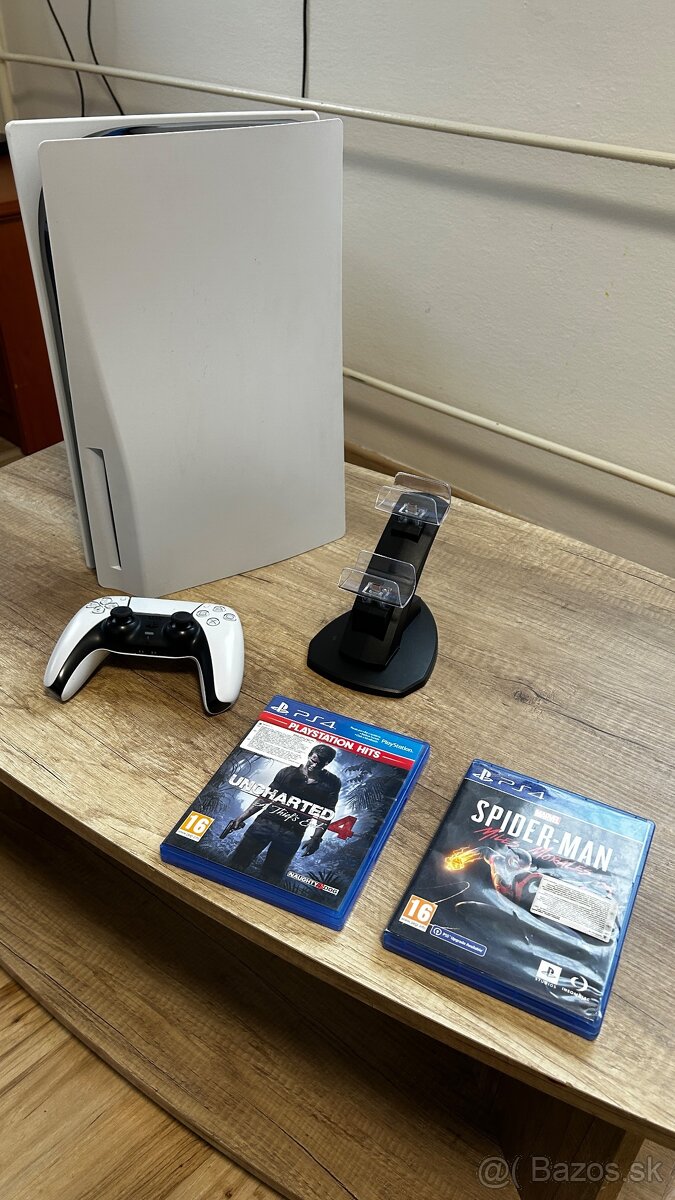 PS5 s mechanikou + 2 hry + nabijacia stanica - 2