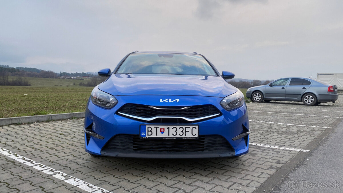 Kia Ceed SW 1.5 T-GDi Silver 118kW 6/2022 29000km TOP - 2