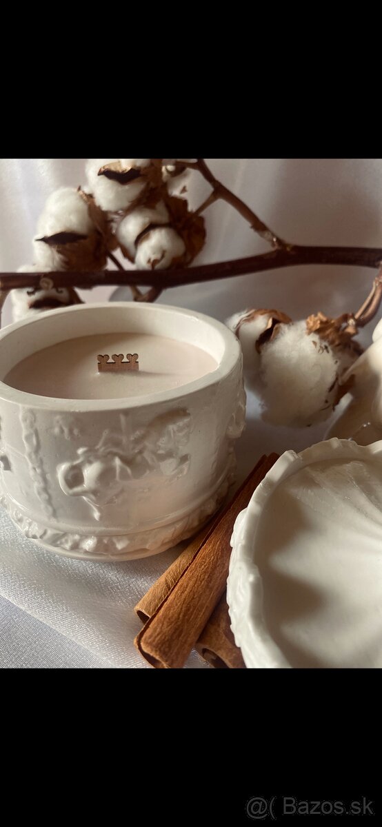 Sójová sviečka v keramickej nádobke v tvare kolotoča - 2