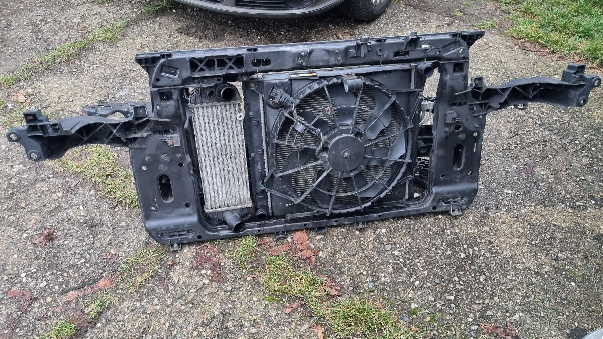 Stena chladicov kia sportage - 2