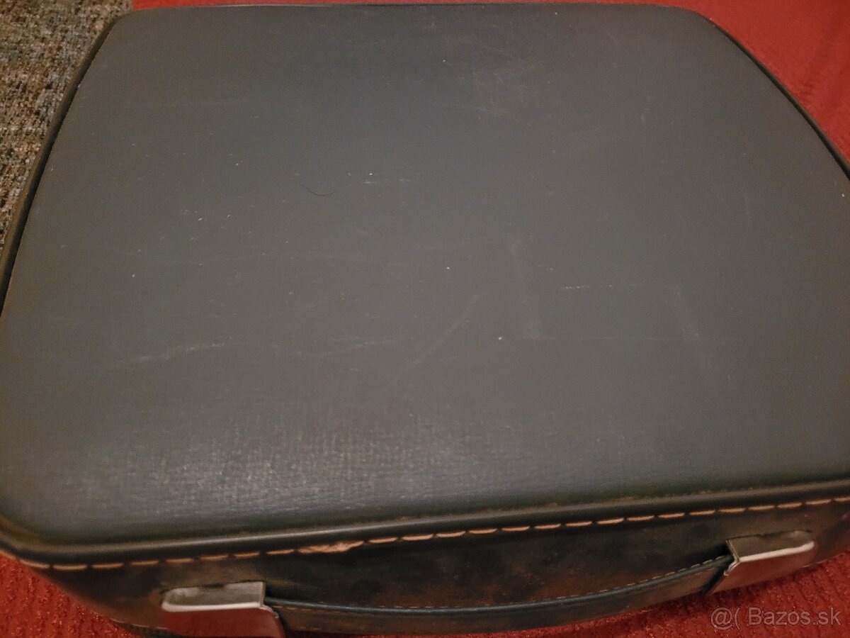 Starý písací stroj - 2