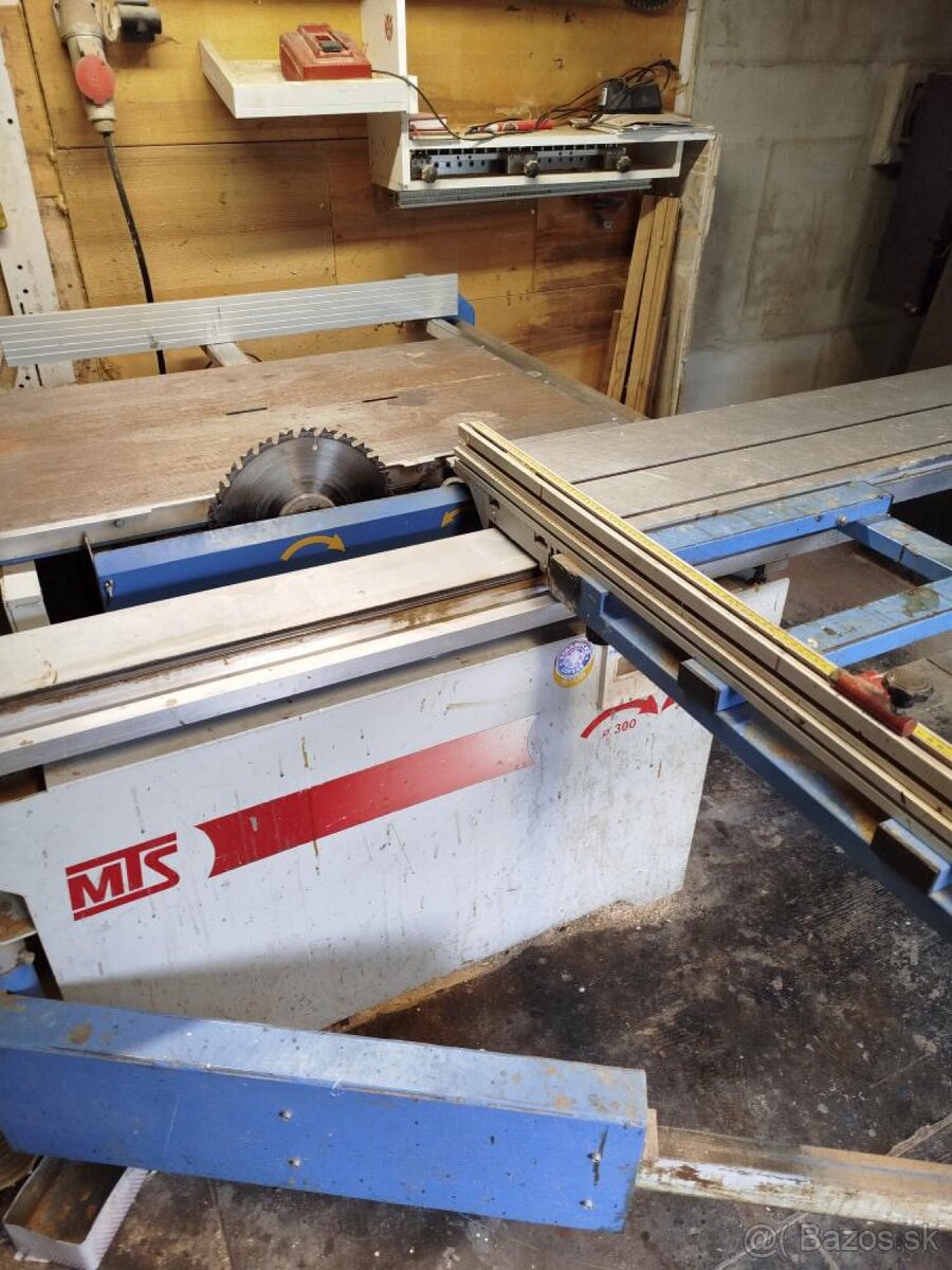 Formatovacia píla s predrezom - 2