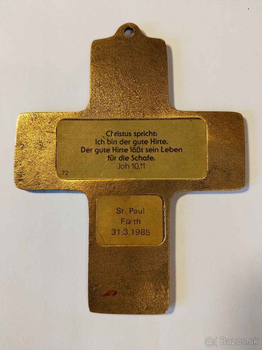 Bronzový amulet - křížek - 2