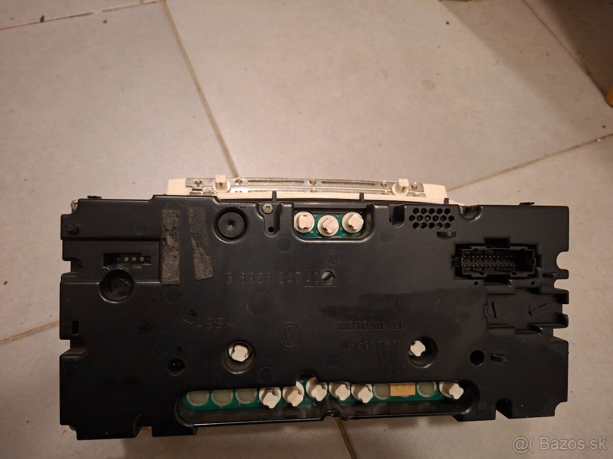 Predám budíky Seat Ibiza Cupra 2.0 16v. - 2