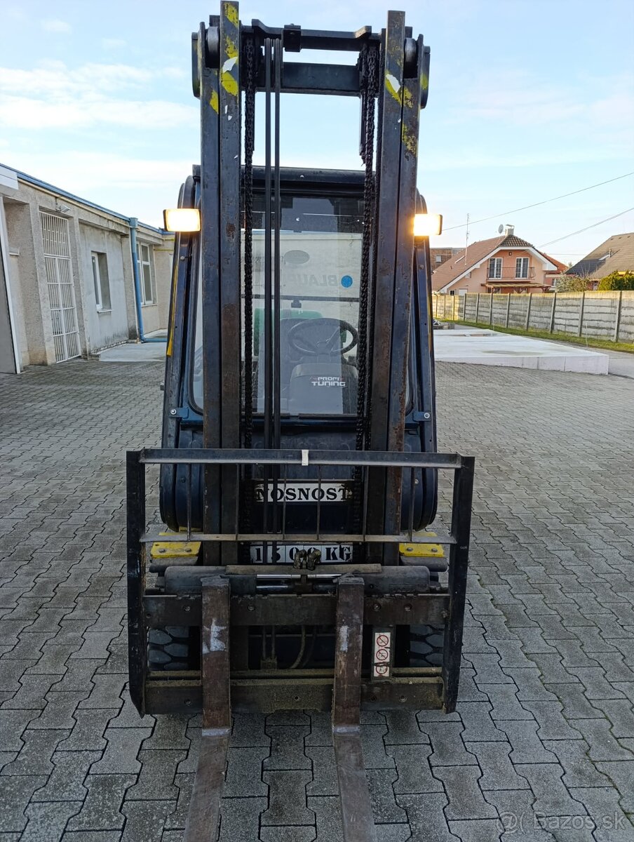 Vysokozdvižný vozík Komatsu - 2