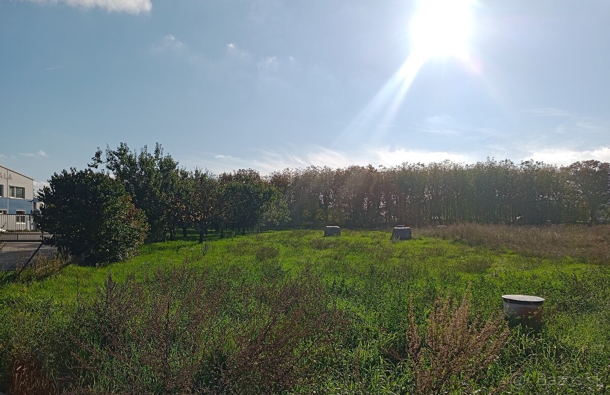 Pozemok pre rodinné domy i polyfunkciu - 2