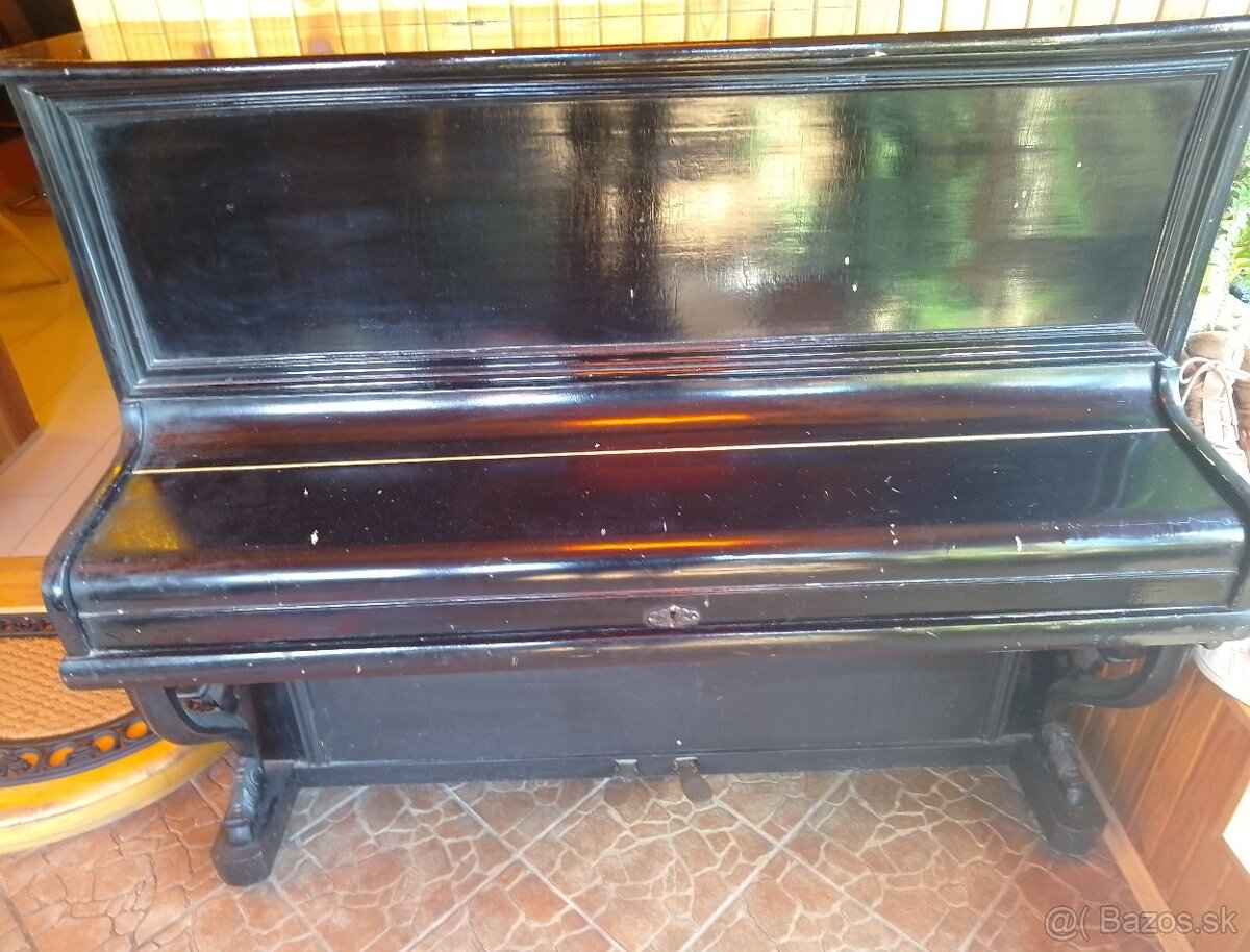 Klavír vhodný na celkovú renováciu - 2