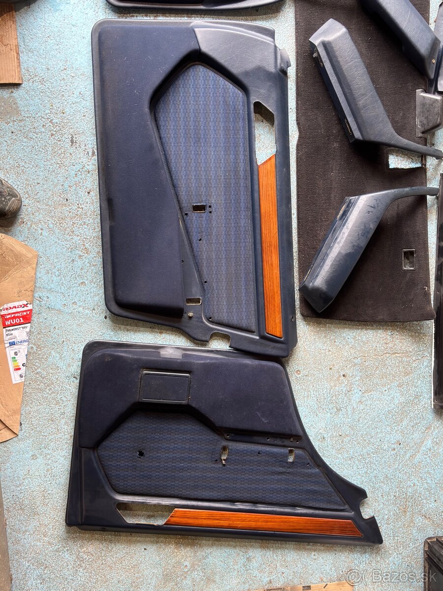 Tapacíre Mercedes W124 - 2