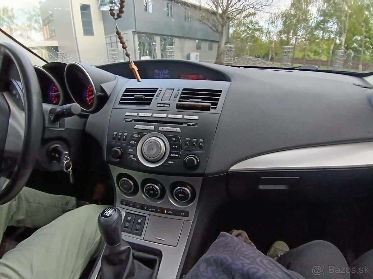 Mazda 3 - 2
