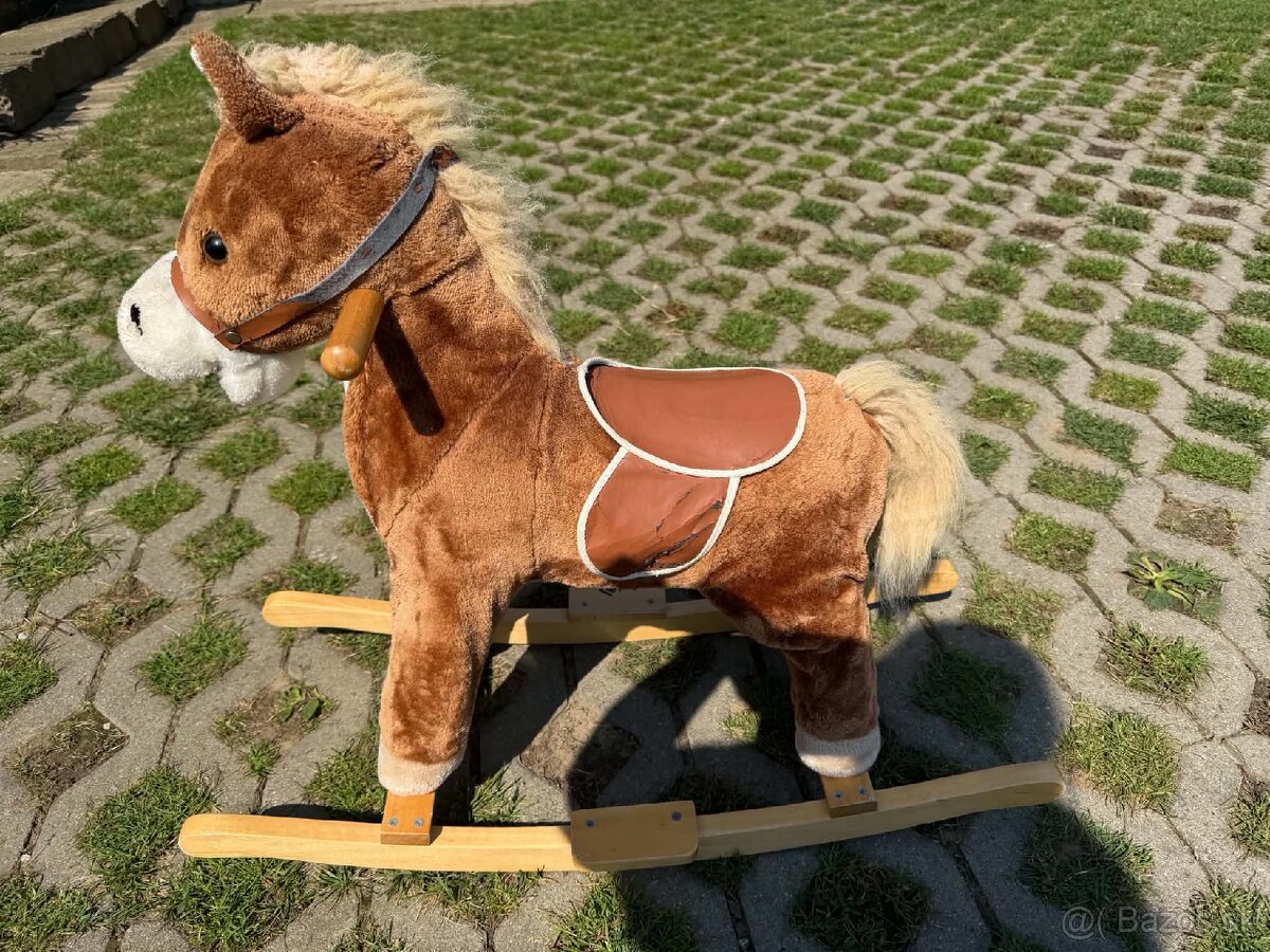 🐴 Hojdací koník so zvukom - 2