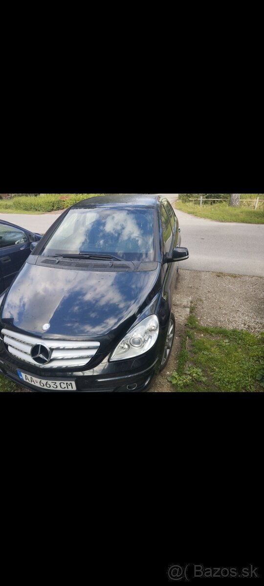 Mercedes B200 - 2