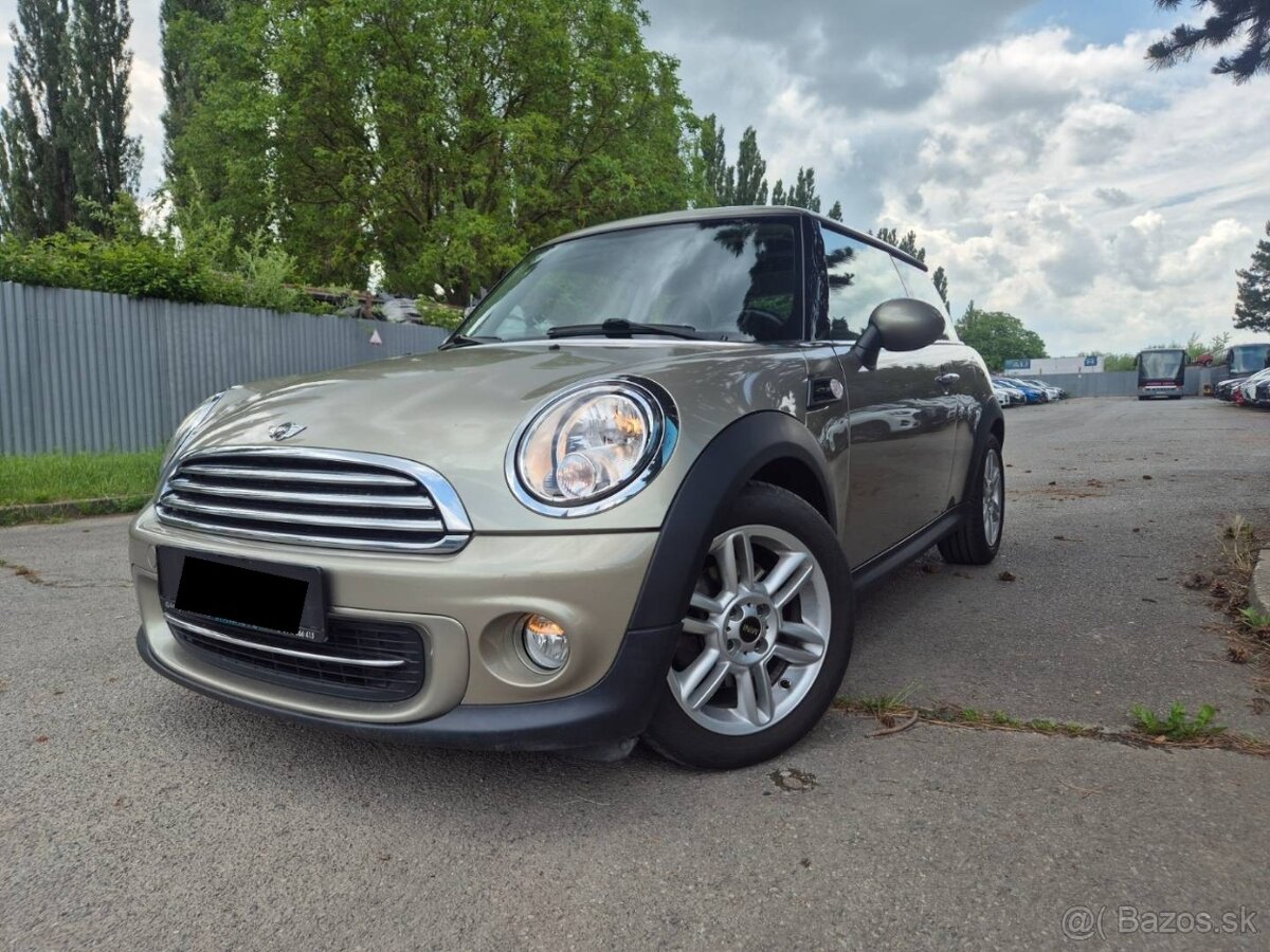 Mini Cooper 1,6 benzín, 90kW - 2