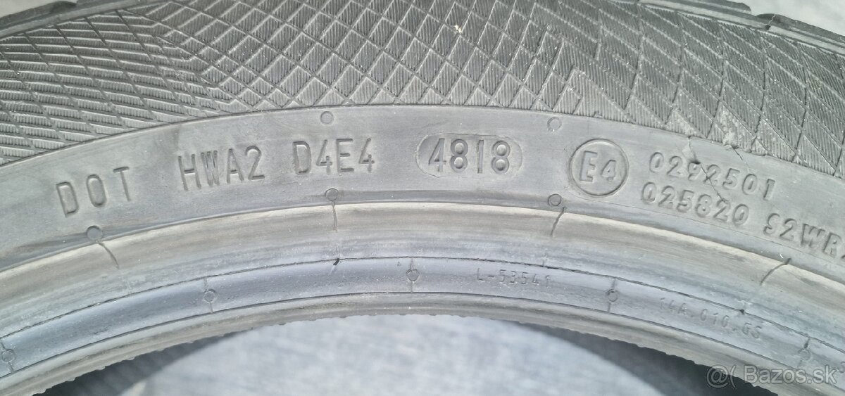 245/45 R19 102V zimne pneu Continental 4ks - 2
