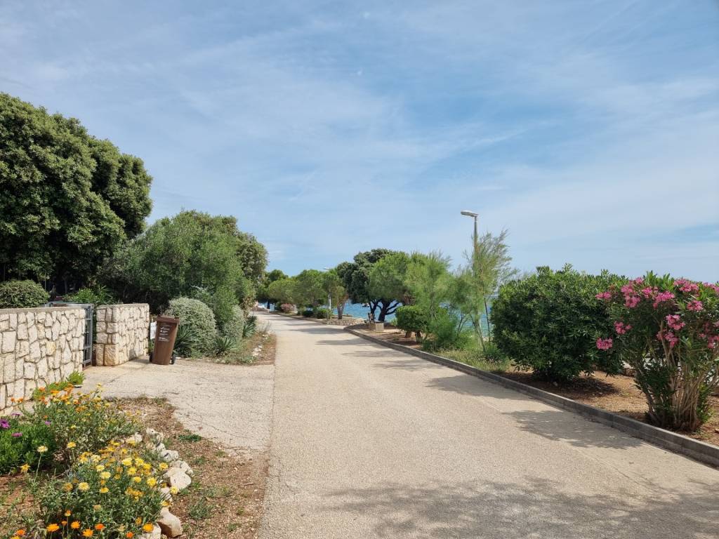 CHORVÁTSKO - Apartmány v 1. rade od mora - MANDRE, ostrov Pa - 2