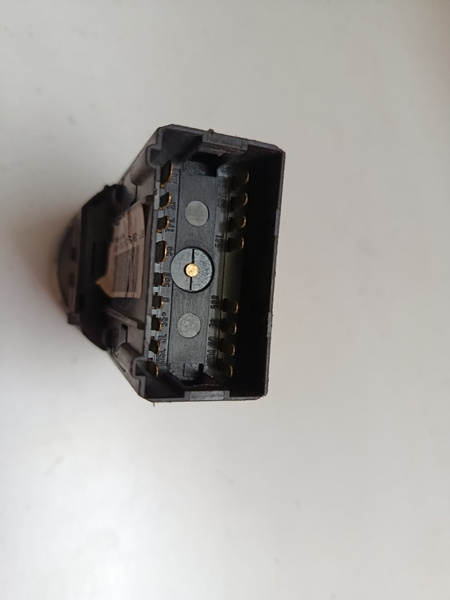 vypinac svetiel skoda octavia 3b0941531c 20€ - 2