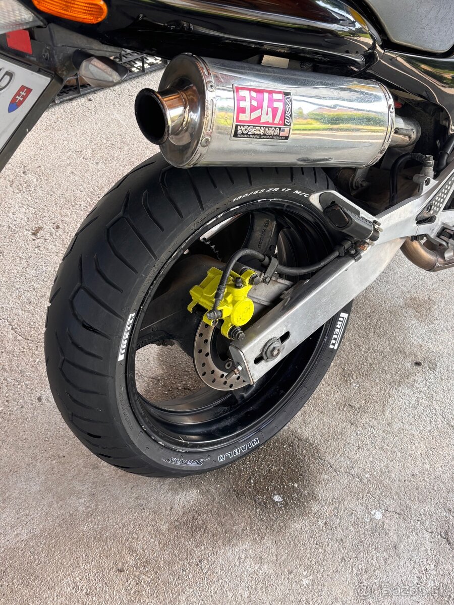 Honda Hornet 600 2002 (25kw) - otvorený výkon - 2