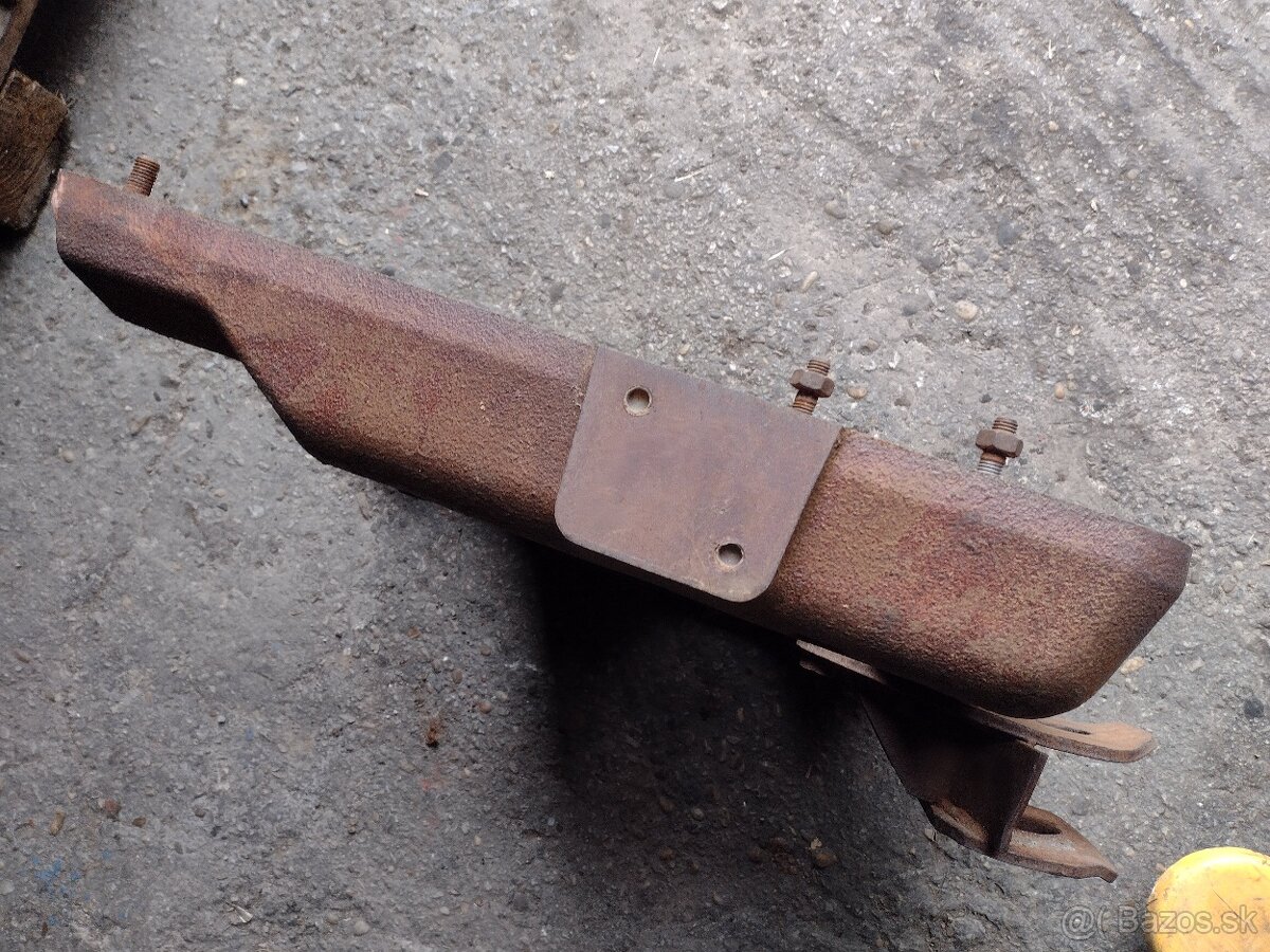 Vana pod kapotu predny zaves veteran - 2