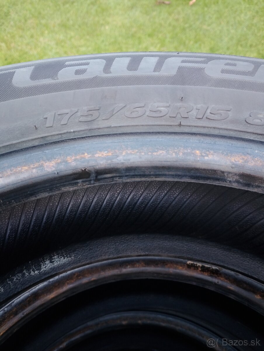 Predám pneumatiky 175/65 r15 - 2