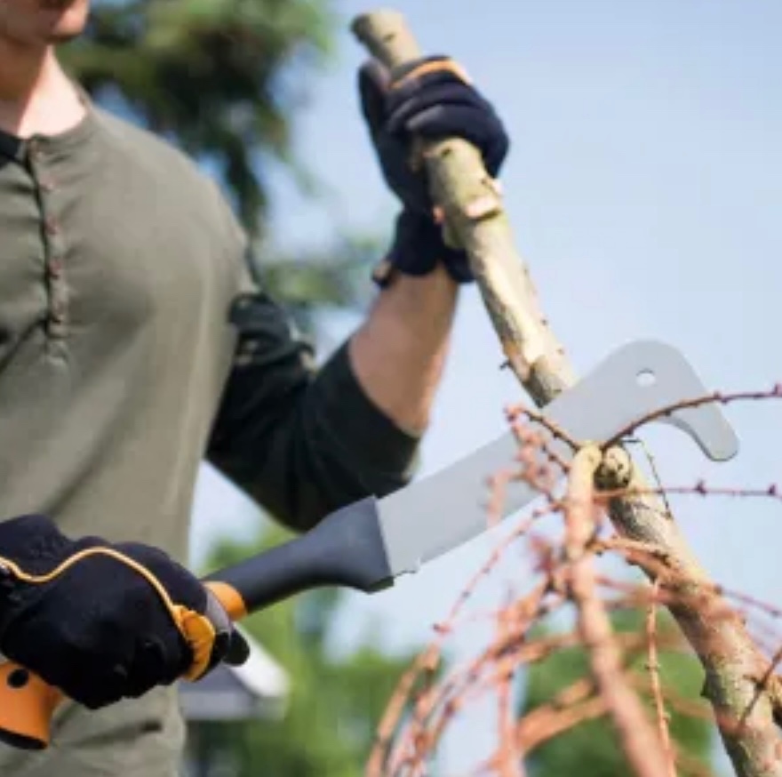 Predam zahradnu machete Fiskars - 2