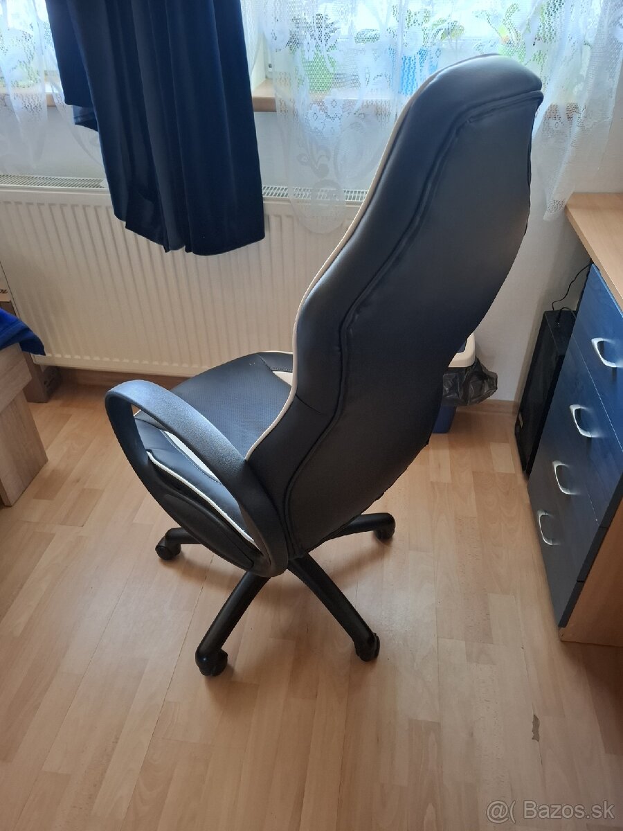 Predám kancelársku/hernú stoličku - 2