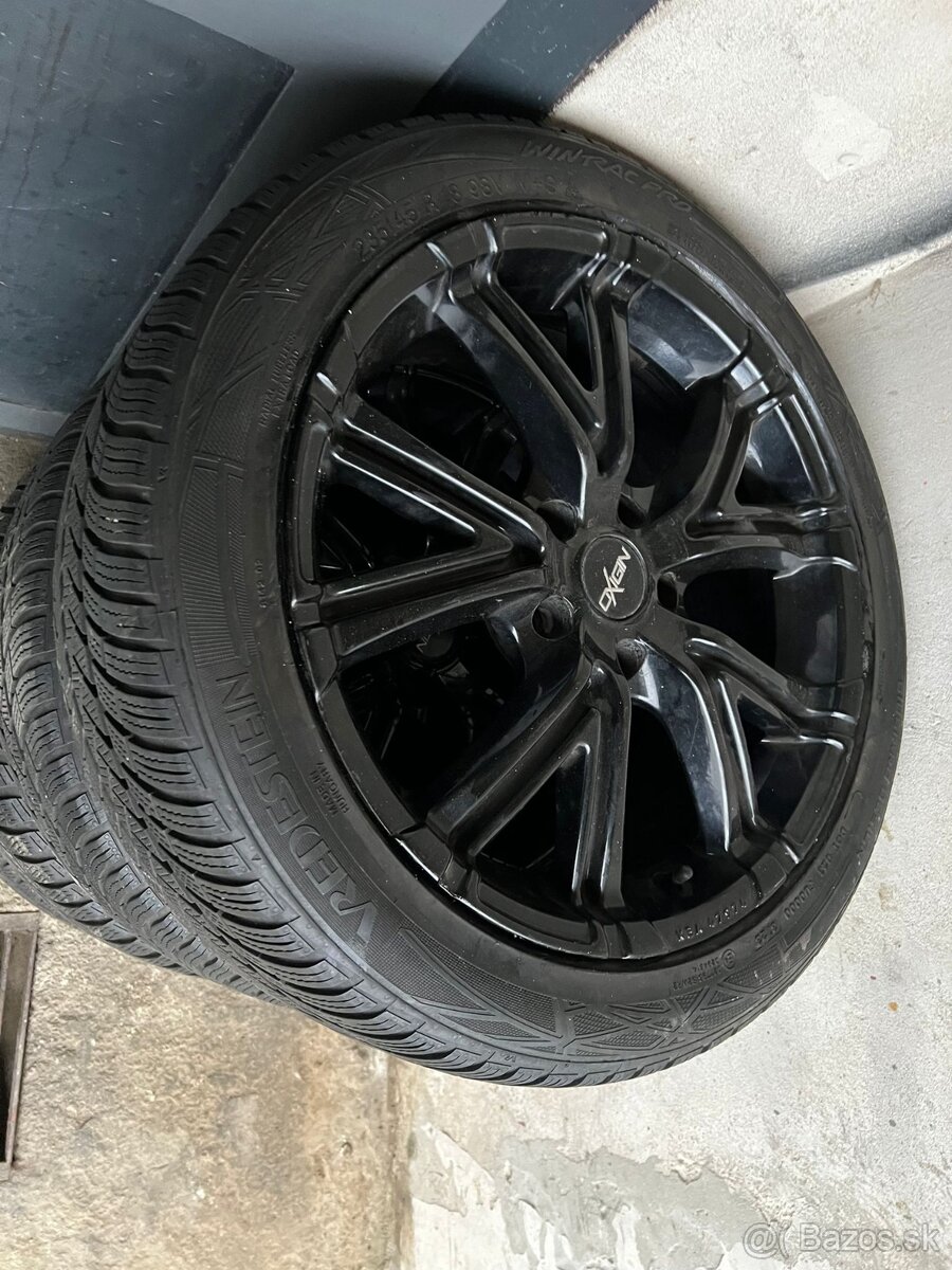 R18 5x114,3 235/45 zimné - 2