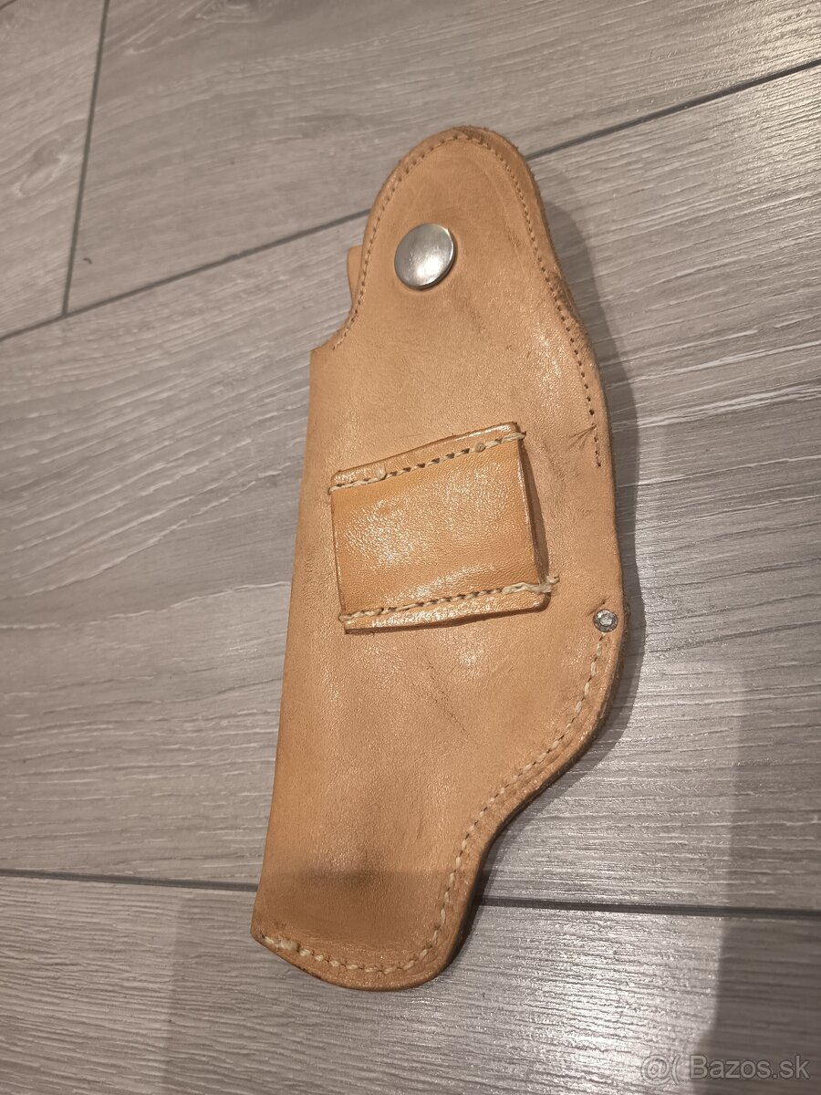 Puzdro policajne VB na Pi vz.82 - 2