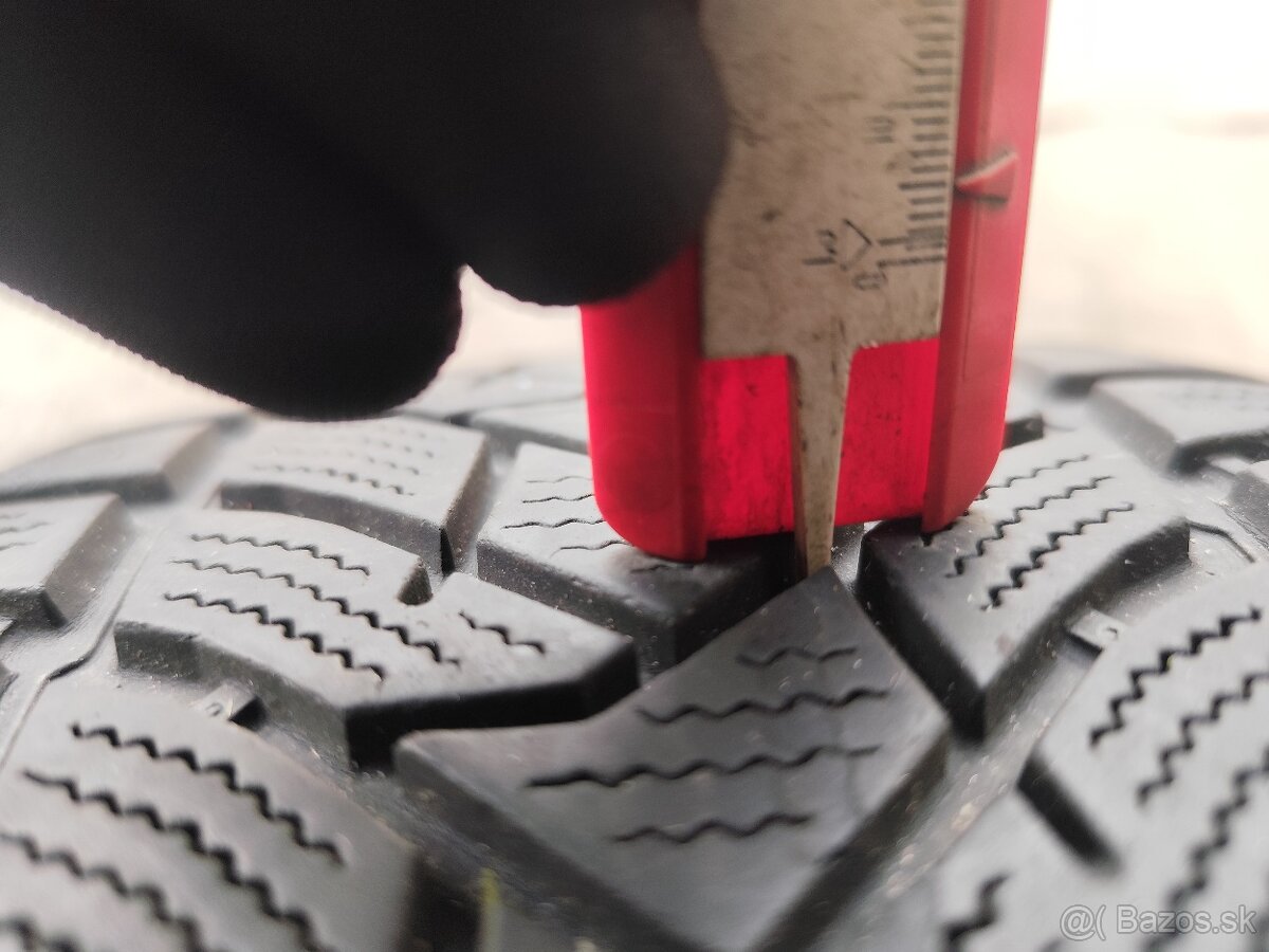 Zimne pneu 215/50 R17 xl - 2