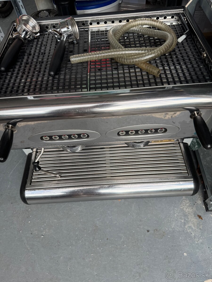 Predám kávovar La San Marco - 2