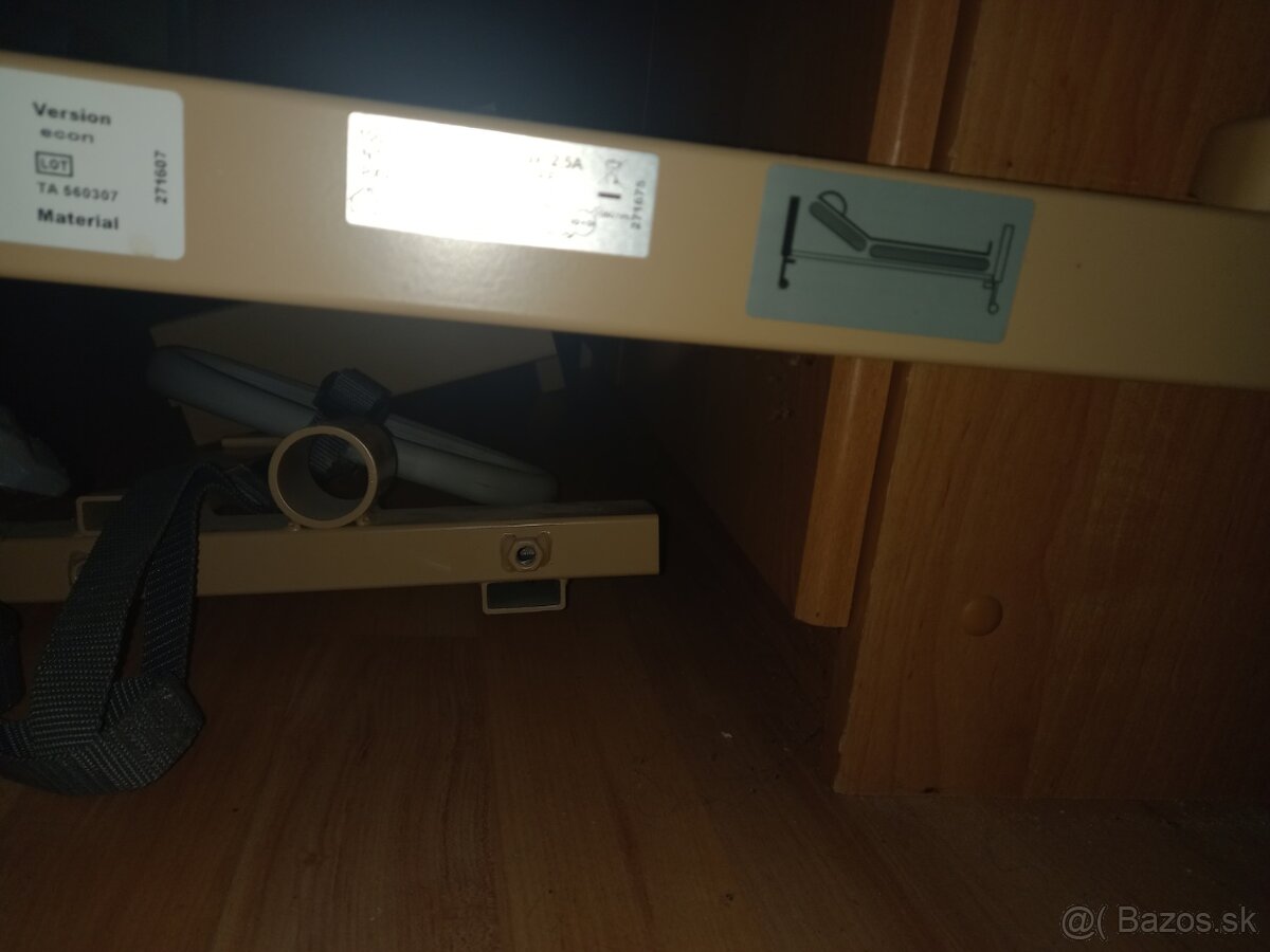 Polohovacia elektrická posteľ - 2