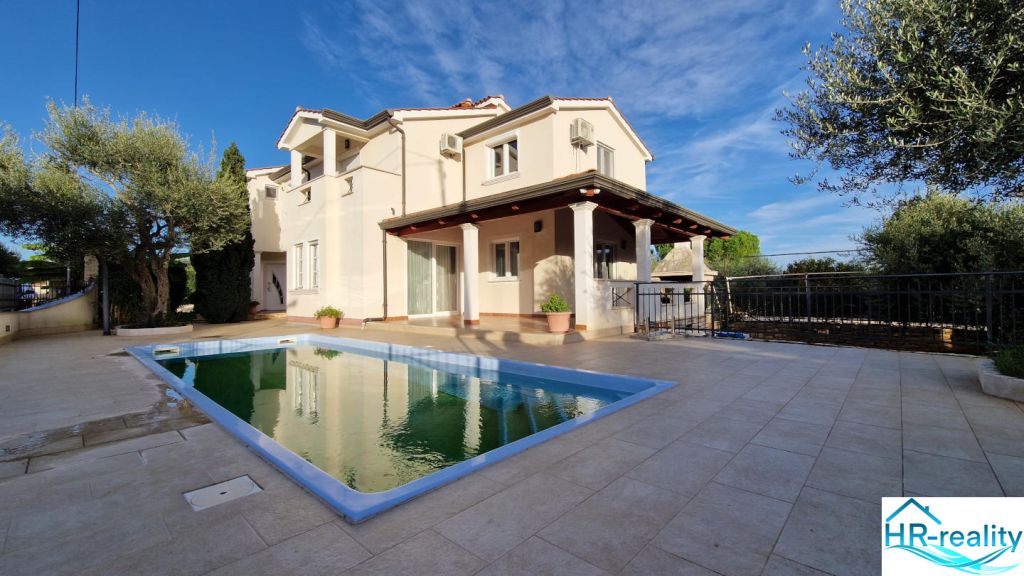 Poreč - vila s bazénom - 2
