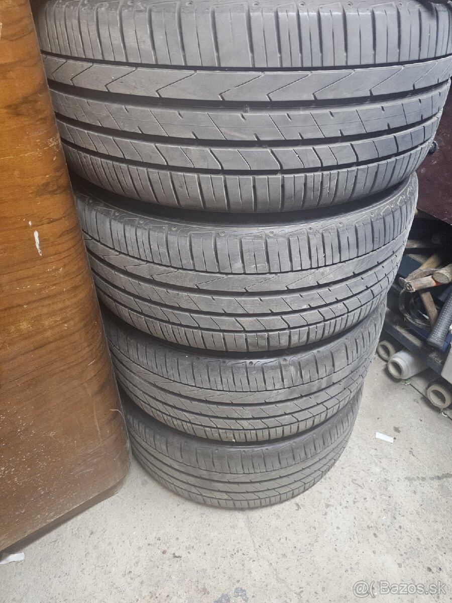 255/45 r19 - 2