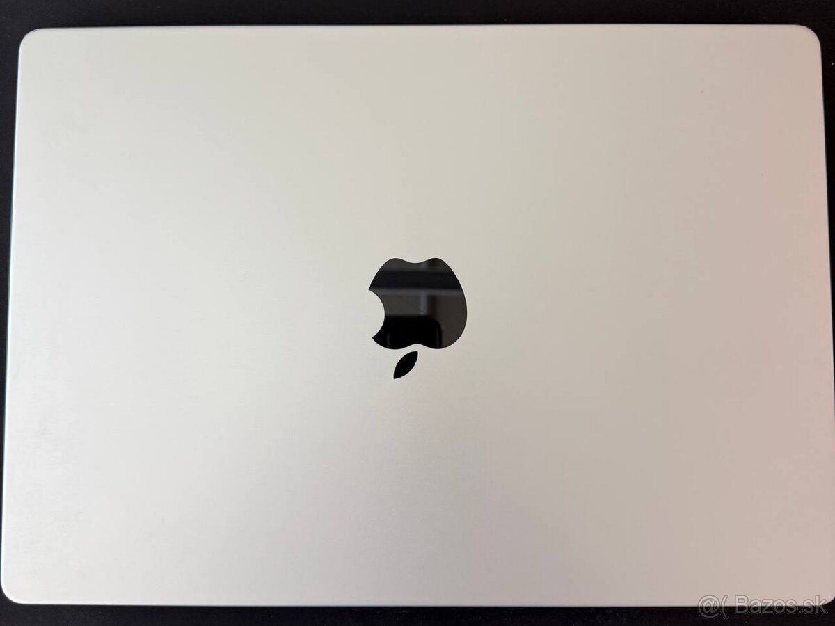MacBook Pro 14" M4 • 24GB RAM • 512GB SSD • Silver - 2
