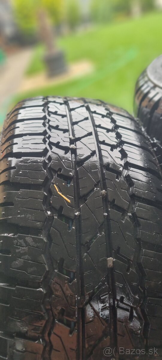 245/65 R17 - 2