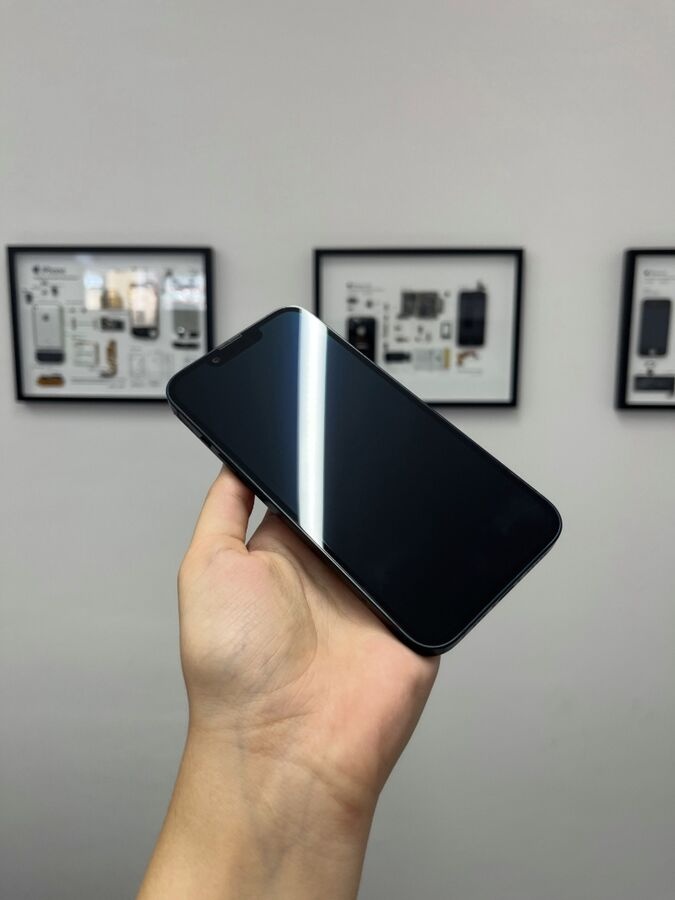 Apple iPhone 14 128GB Midnight - 2