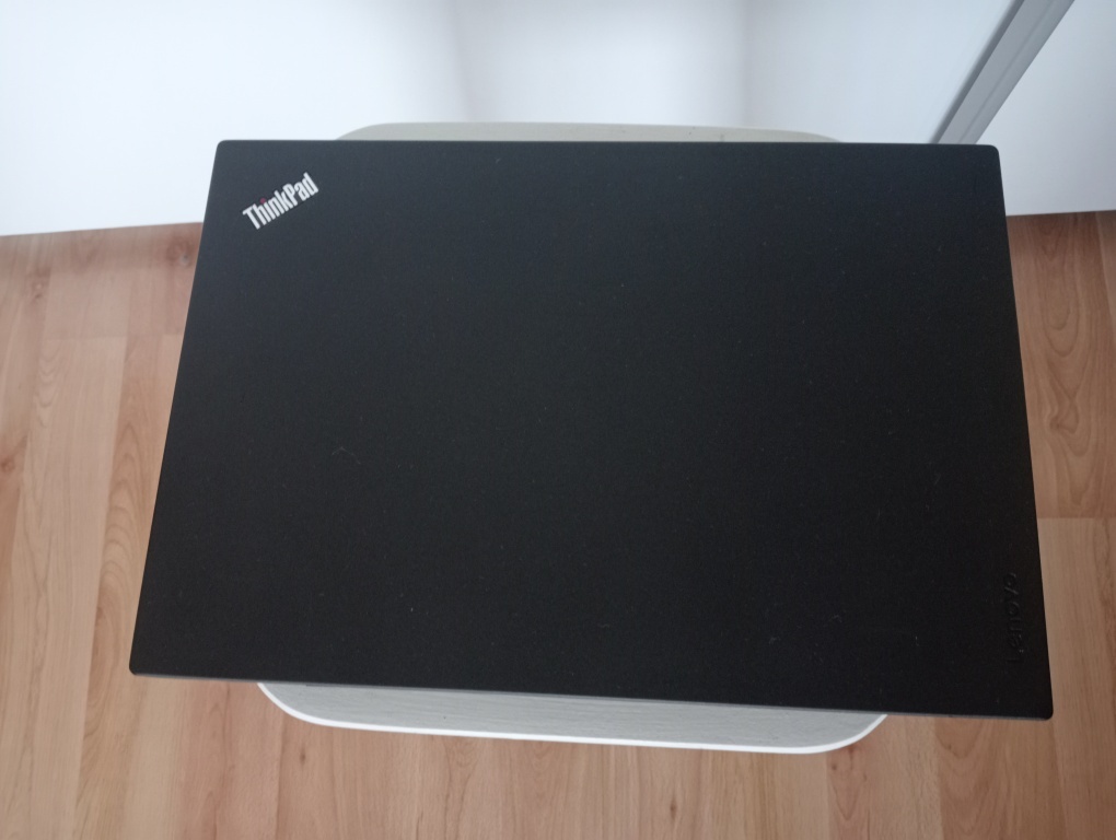 predám Lenovo Thinkpad T460,Intel core i5 ,8gb ram ,ssd - 2