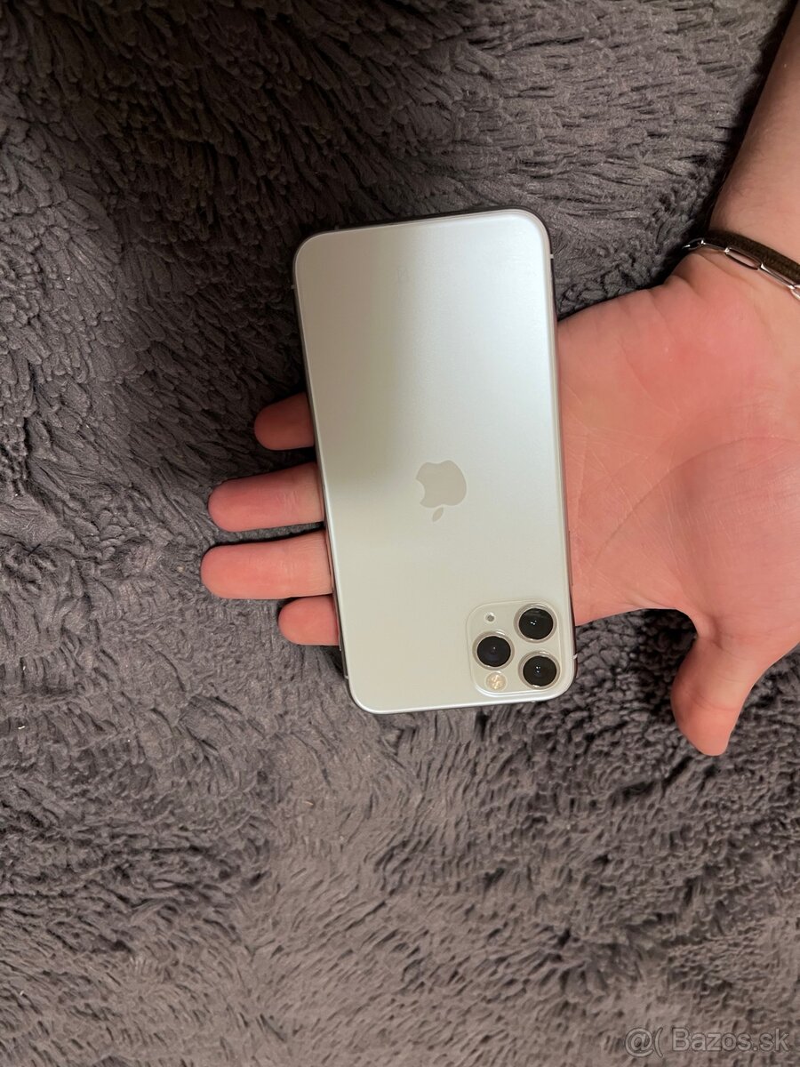 iPhone 11 pro biely - 2