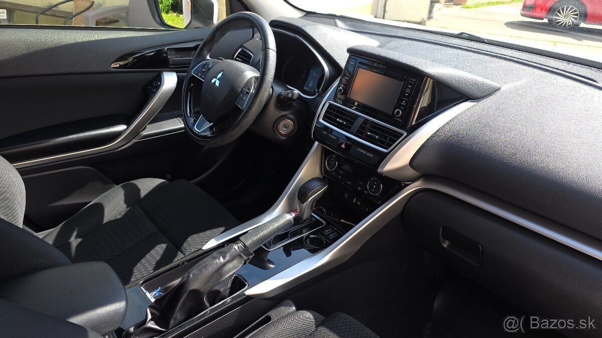 Mitsubishi Eclipse Cross 1,5 mivec automat cvt/8 - 2