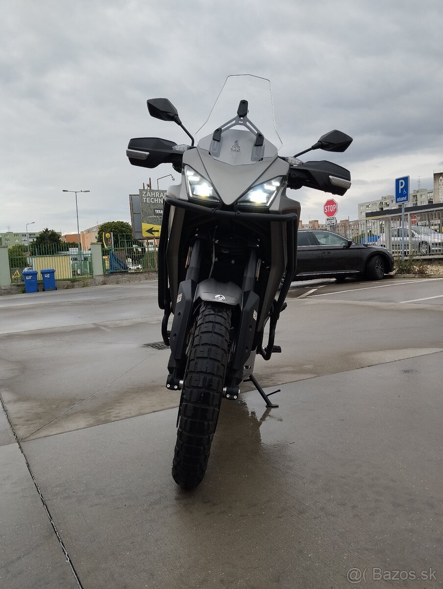 Moto Morini X-Cape