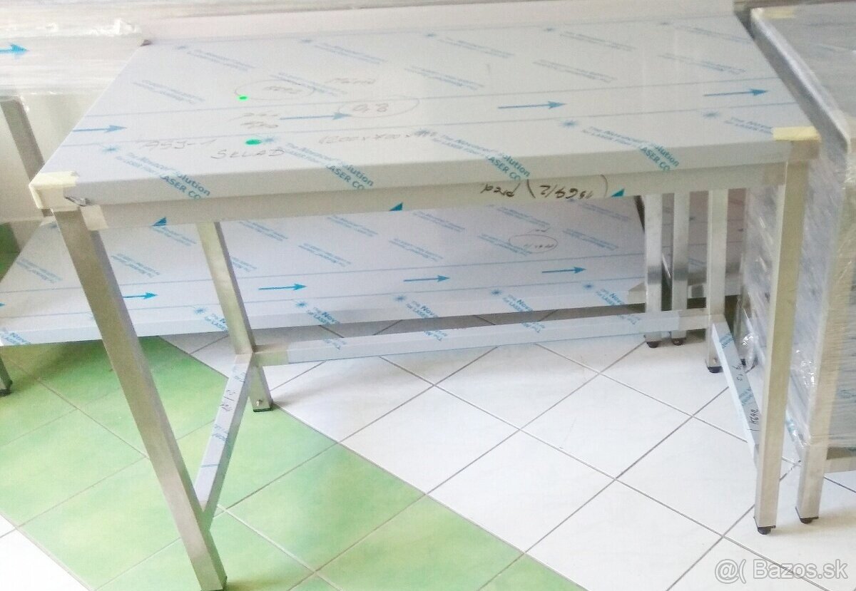 Kuchynské gastro stôl, rozrábkový, stoly s policou - 2