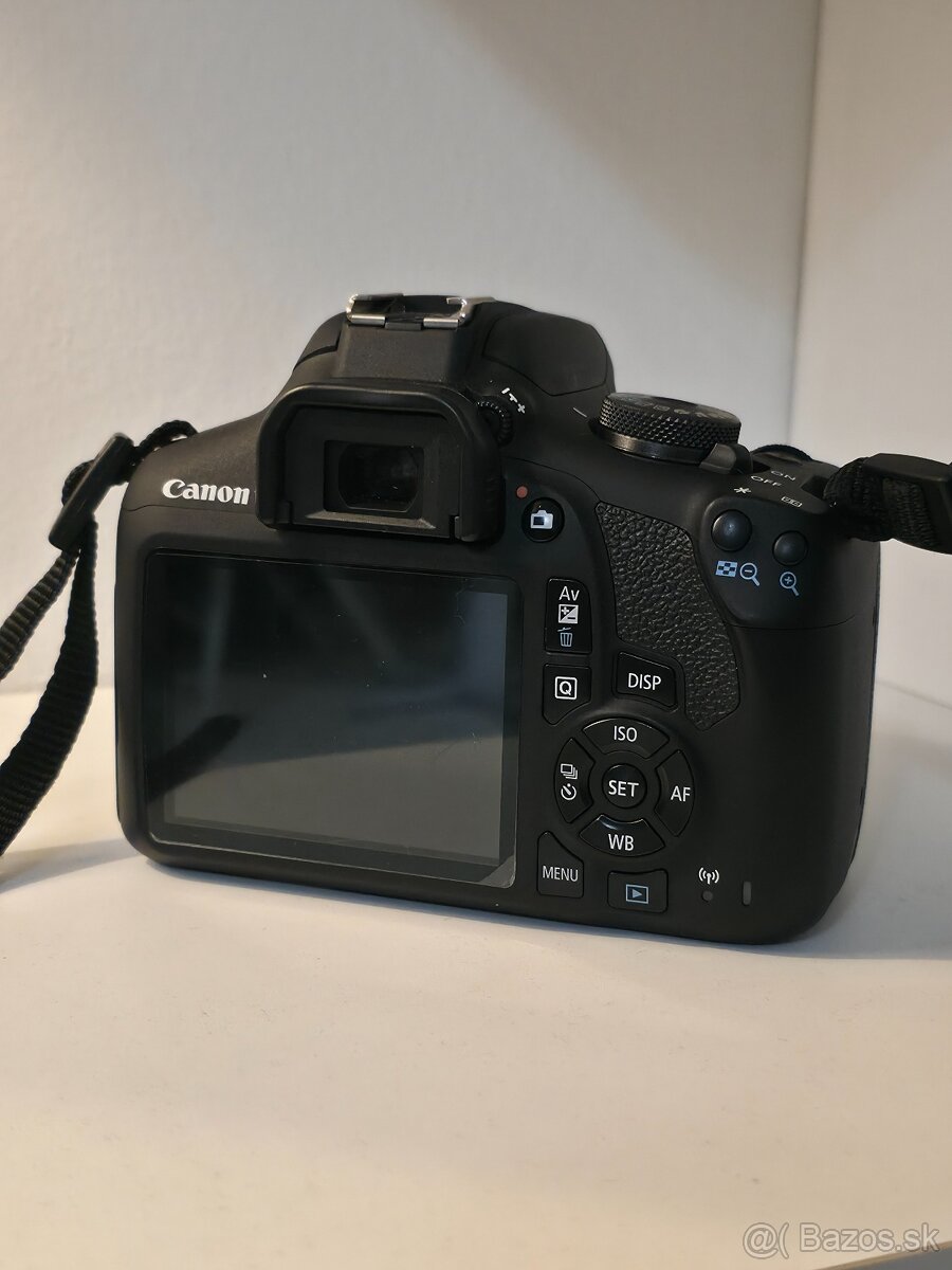 Canon 2000D - 2
