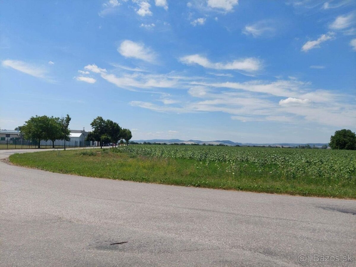 BRANDreal - Pozemok 2400 m2 Piešťany - 2