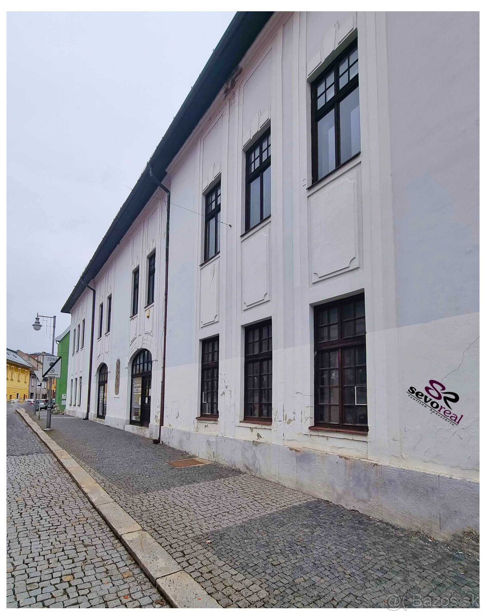 HISTORICKÁ BUDOVA, PREVÁDZKOVÝ DOM, CENTRUM, KREMNICa - 2