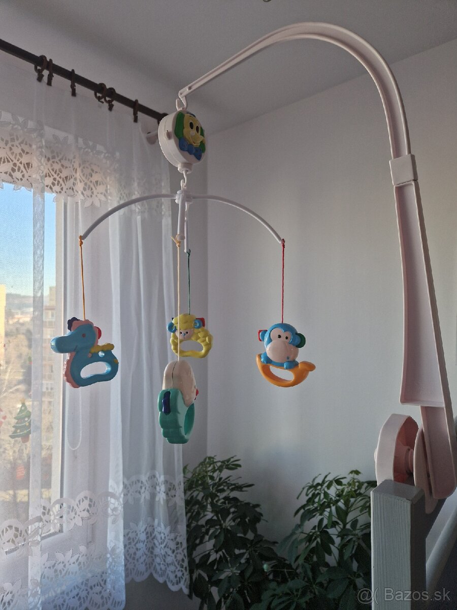 Kolotoč nad postieľku - 2